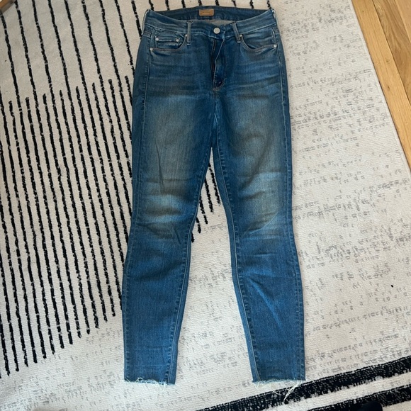MOTHER Jeans: Looker Ankle Fray - Picture 1 of 4